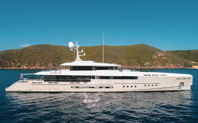 Motor Yacht Endeavour 2