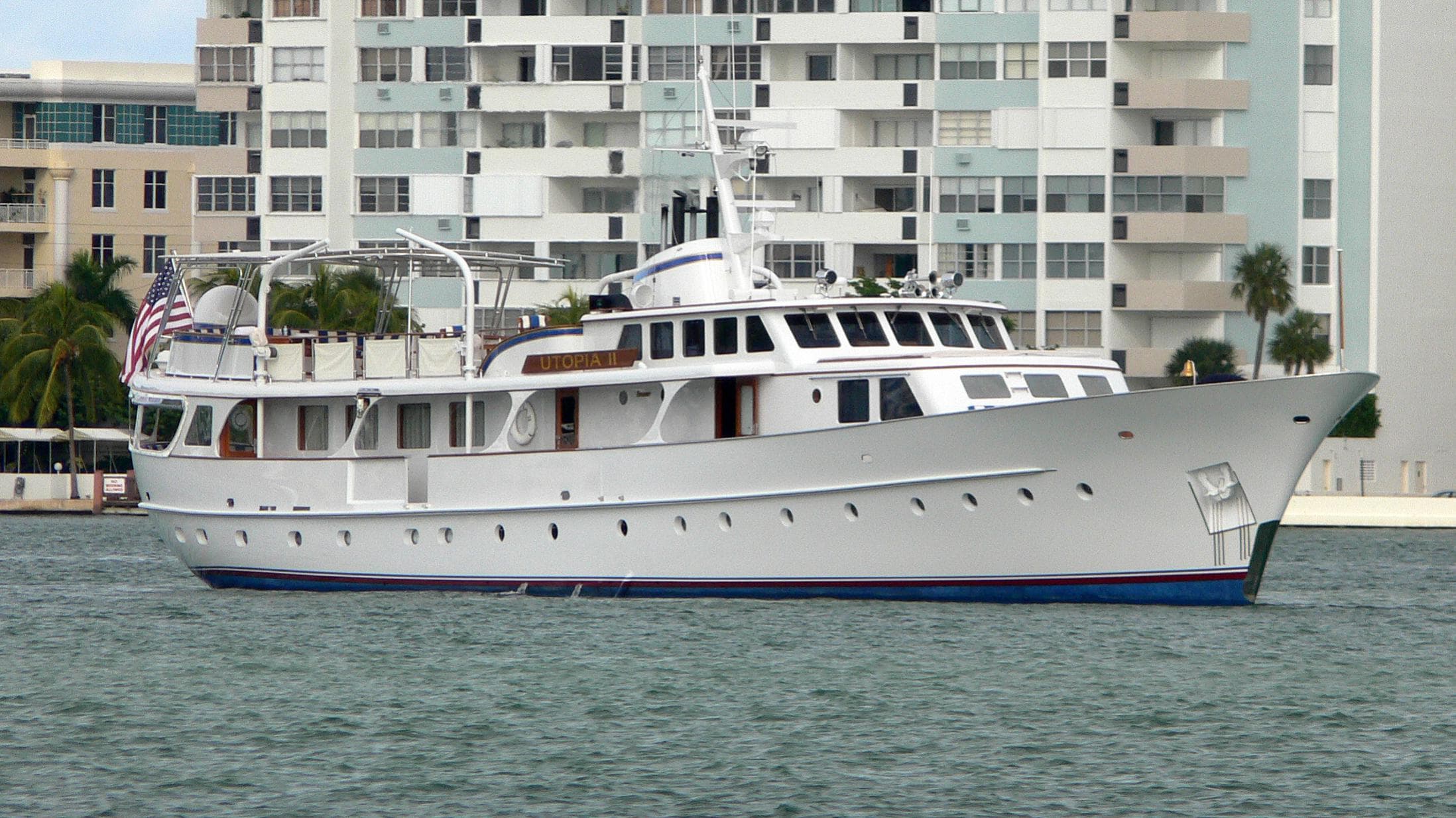 Motor Yacht Eutopia