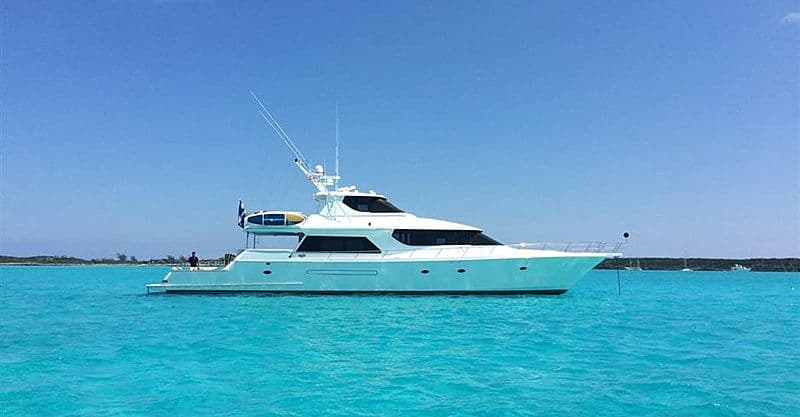 Motor Yacht Fan Tail