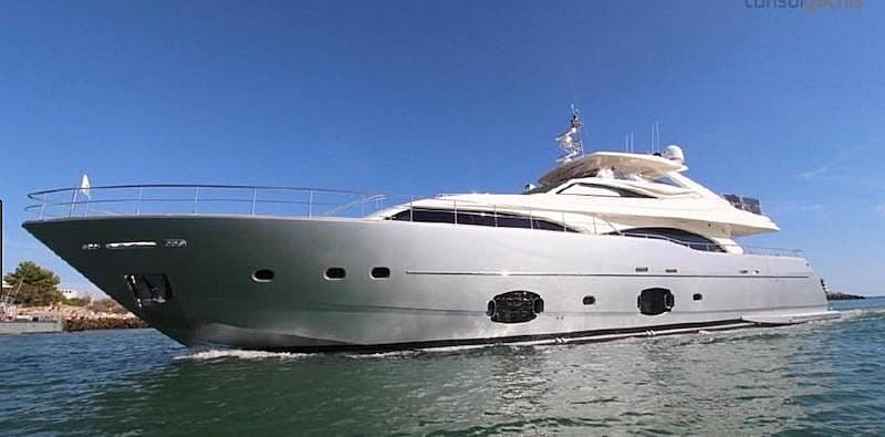 Motor Yacht Fifteen