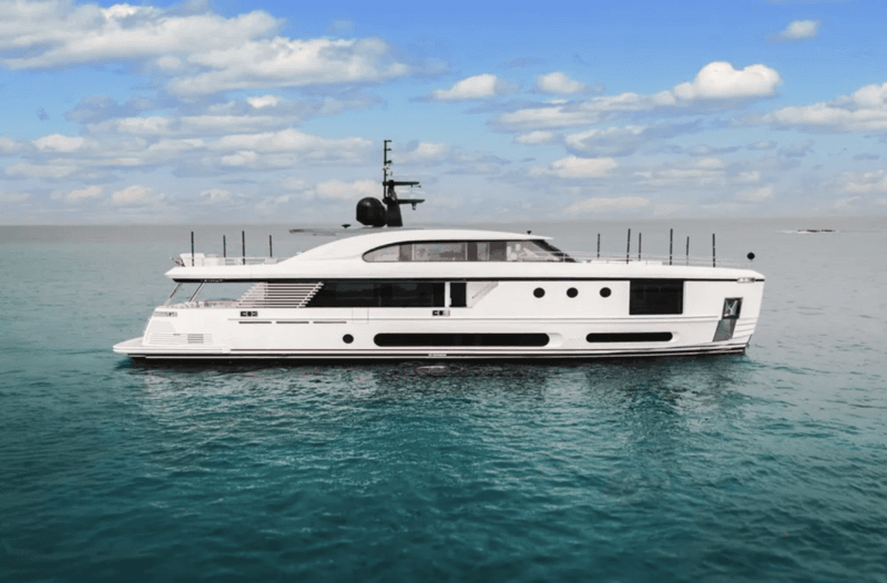 Motor Yacht Fifth Season