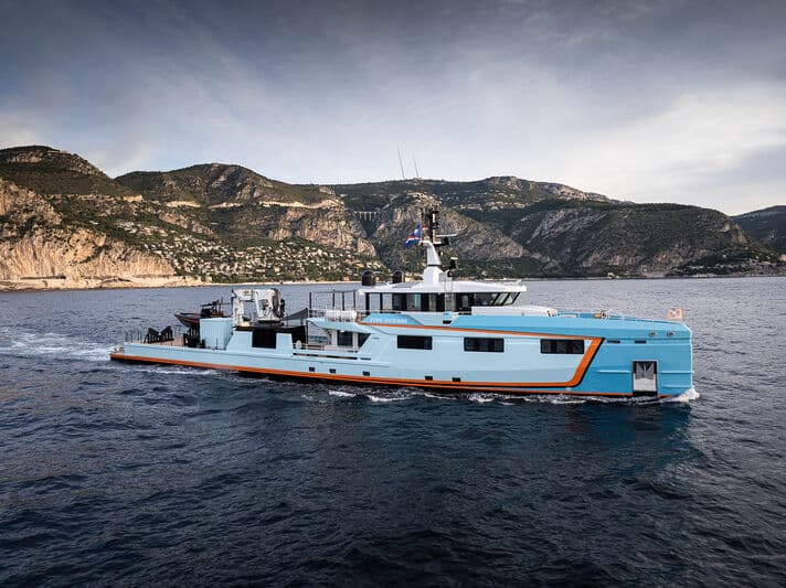 Motor Yacht Five Oceans