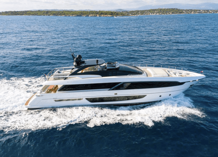 Motor Yacht Flying Visit