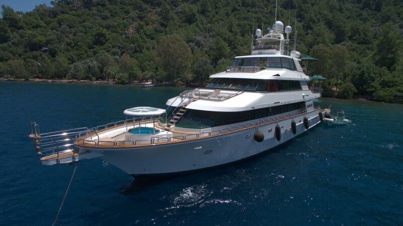Motor Yacht Forty Love