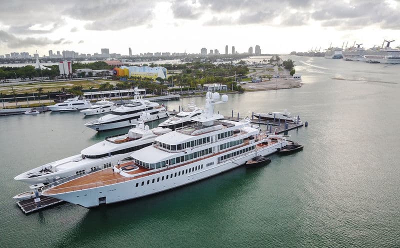 Motor Yacht Fountainhead