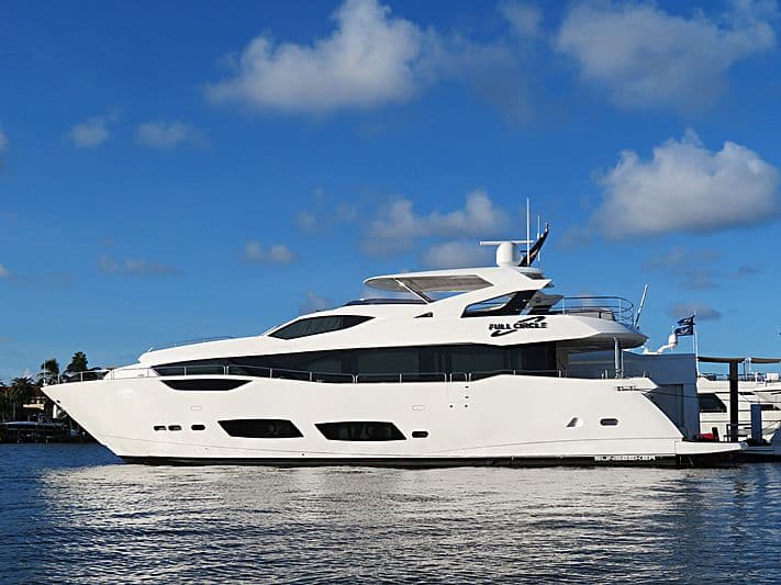 Motor Yacht Full Circle
