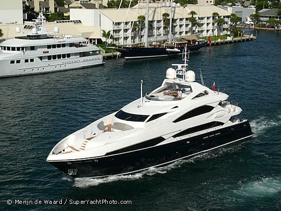 Motor Yacht G5