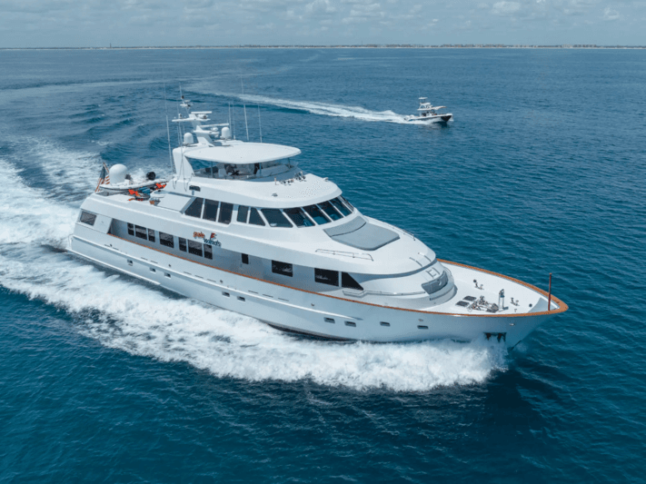 Motor Yacht Gale Winds