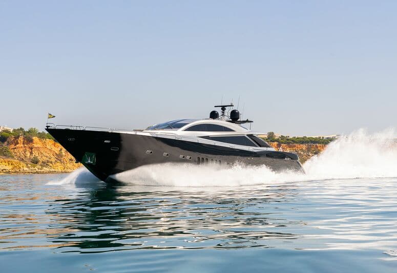 Motor Yacht Gee Whizz