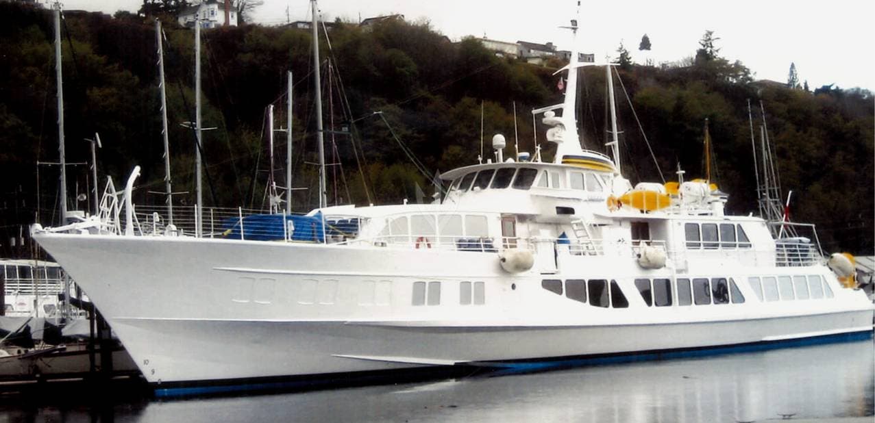 Motor Yacht Giba One