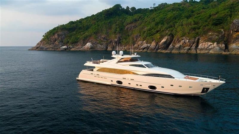 Motor Yacht Happy Days