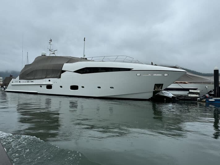 Motor Yacht Harbour