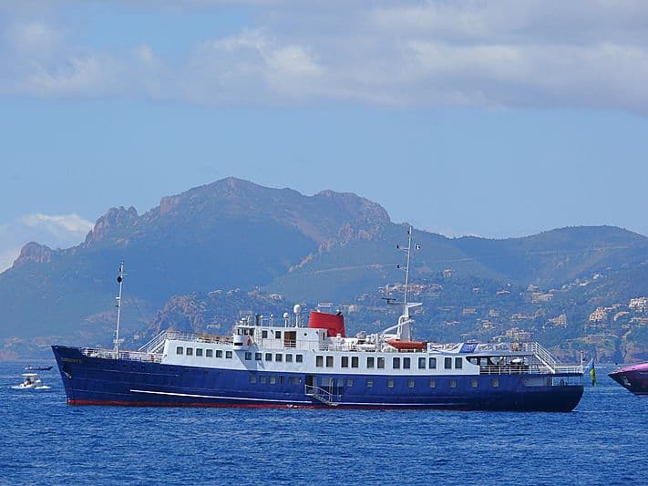 Motor Yacht Harmony II