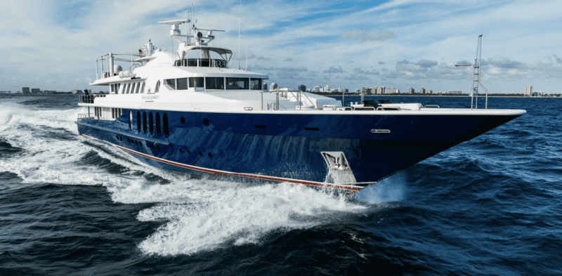 Motor Yacht High Occupancy