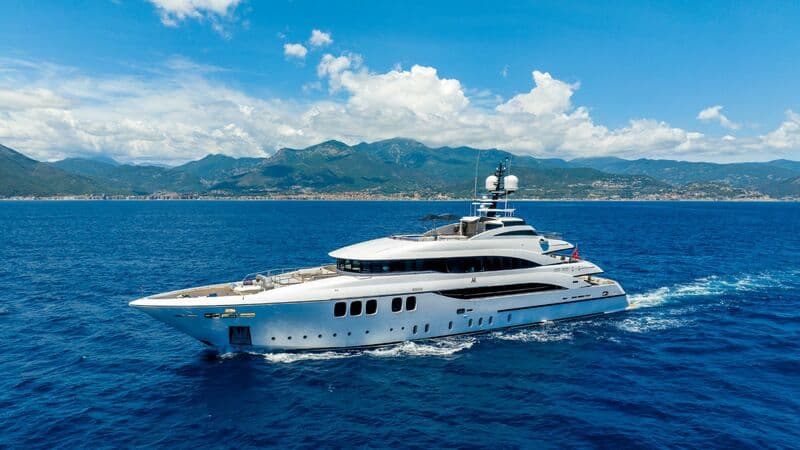 Motor Yacht Hope & Love