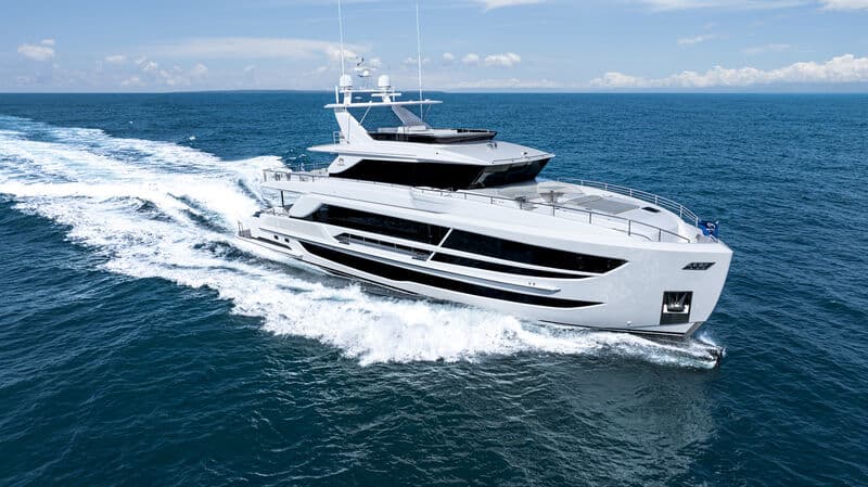 Motor Yacht Horizon FD100/913