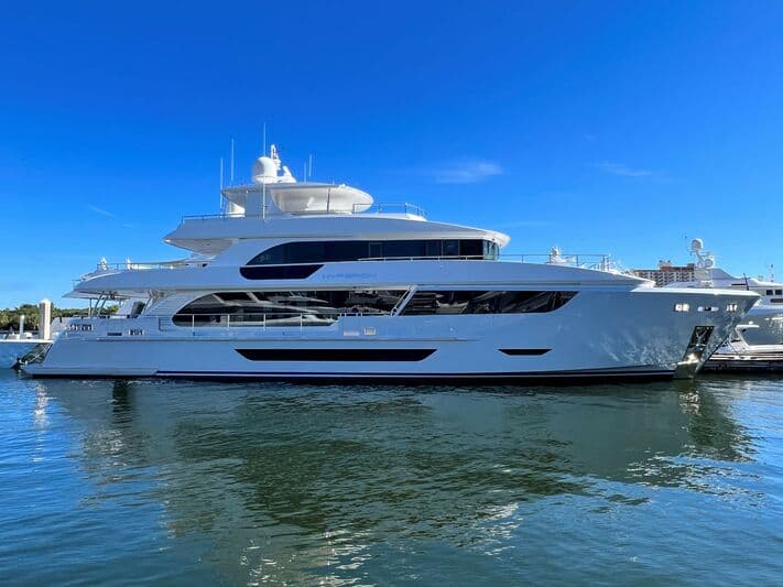 Motor Yacht Hyperion