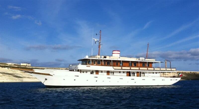 Motor Yacht Ile De France