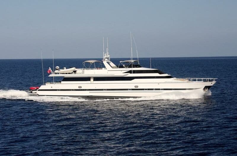 Motor Yacht Illusions