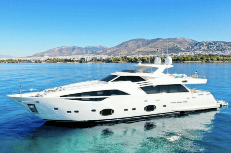 Motor Yacht Infinitas