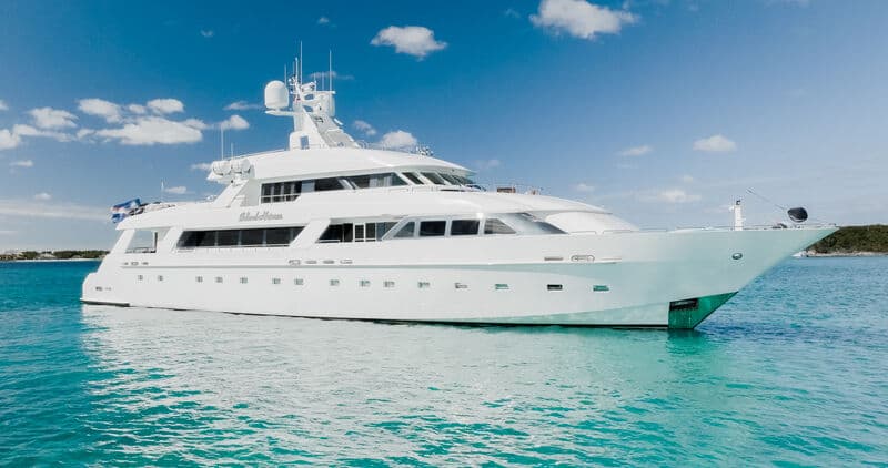 Motor Yacht Island Heiress