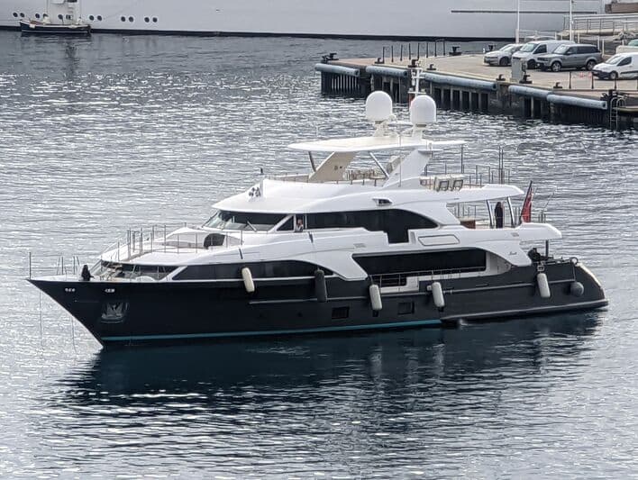 Motor Yacht Ithaka