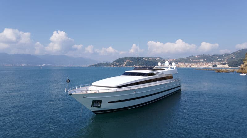 Motor Yacht Ixia
