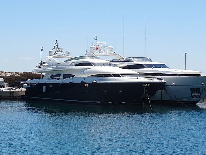 Motor Yacht Knotty