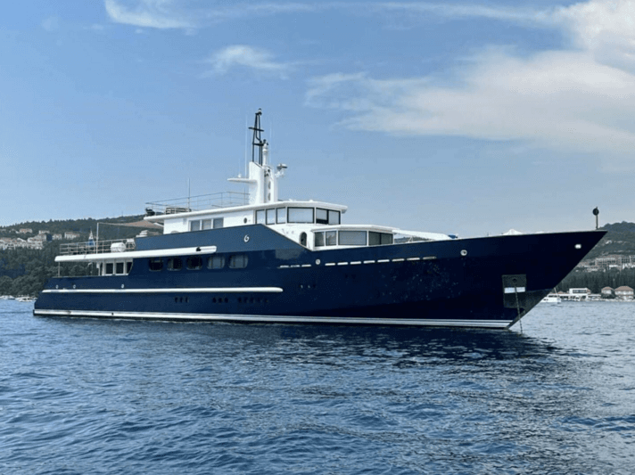 Motor Yacht Koru