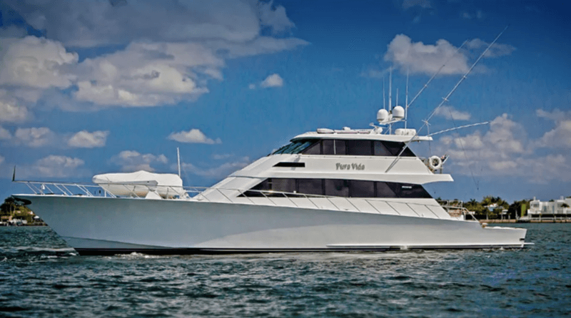 Motor Yacht Kritical Mass