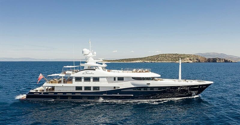 Motor Yacht La Familia