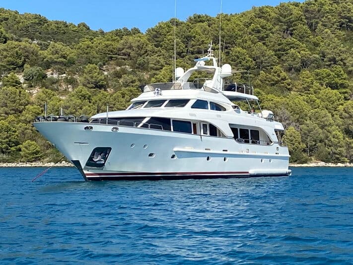 Motor Yacht Lady Ann