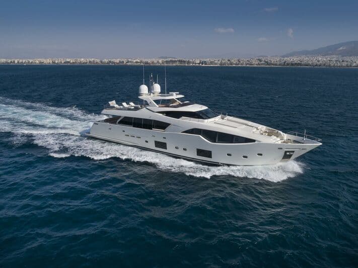 Motor Yacht Lady Dorothea