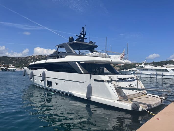 Motor Yacht Lady E II