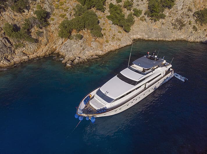 Motor Yacht Lady Emesa