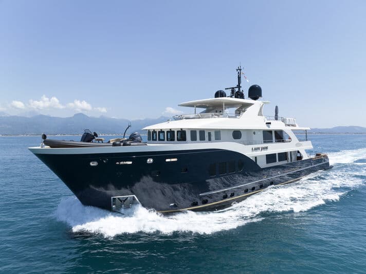 Motor Yacht Lady Jade