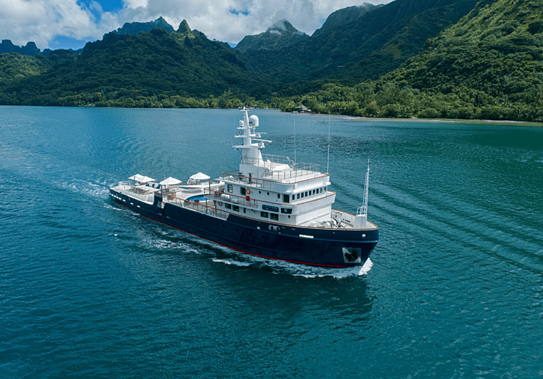 Motor Yacht Latitude