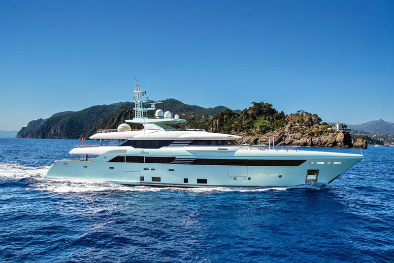 Motor Yacht Latona