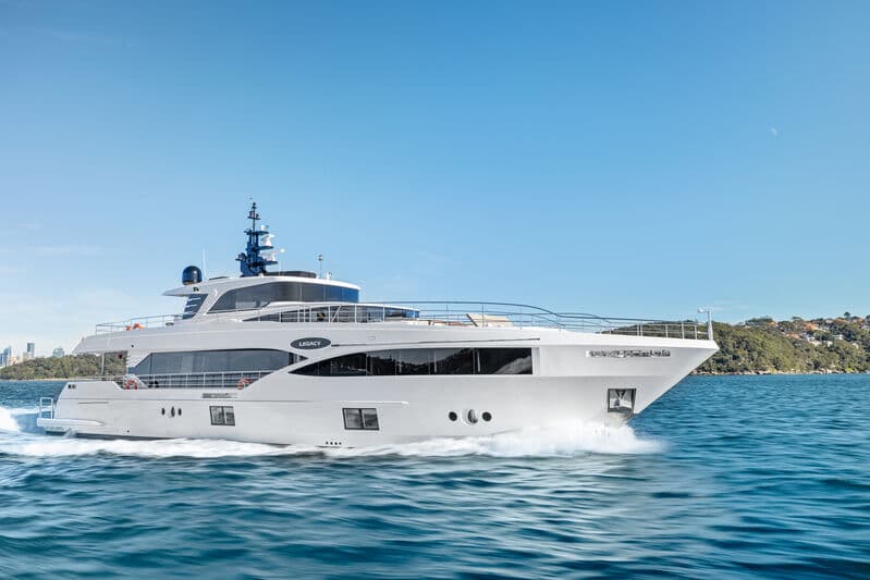 Motor Yacht Legacy