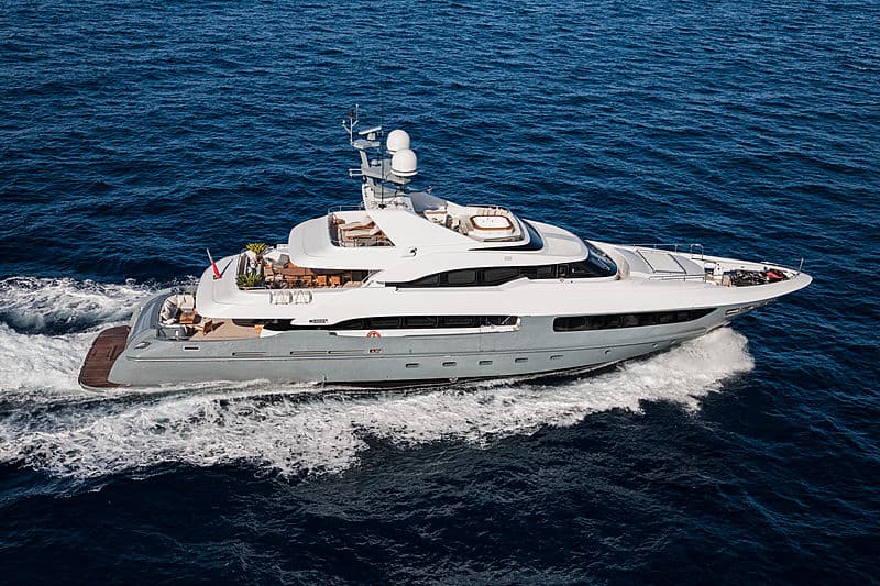 Motor Yacht Legenda