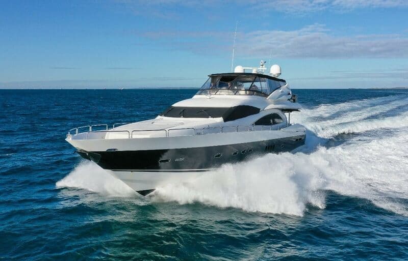 Motor Yacht Limique