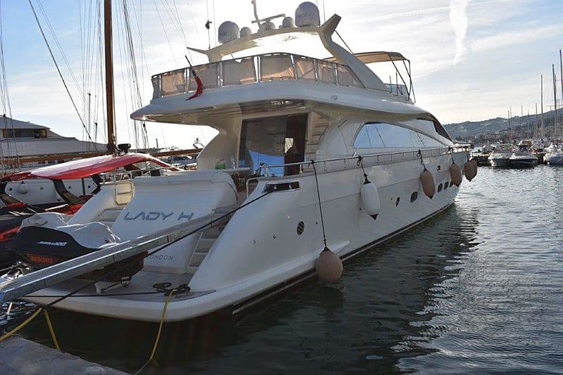 Motor Yacht Listen Up