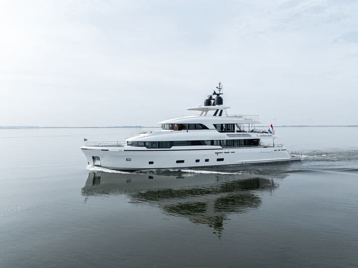 Motor Yacht Lumière