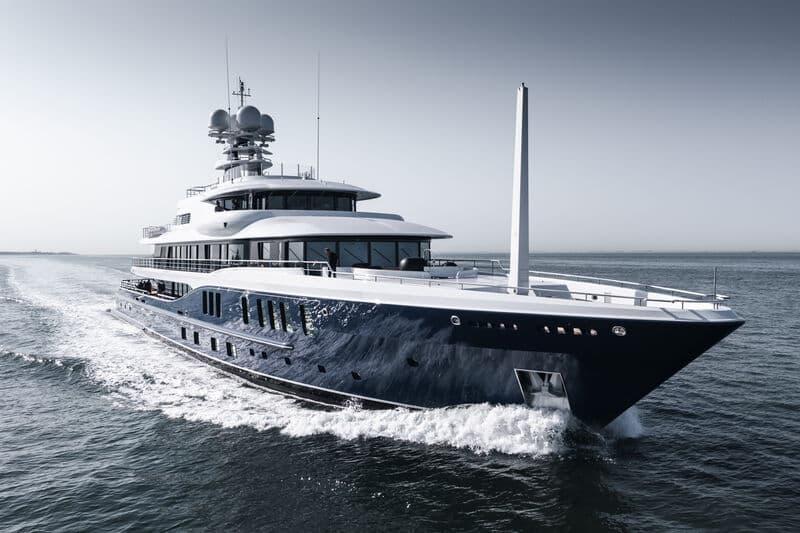 Motor Yacht M&Em