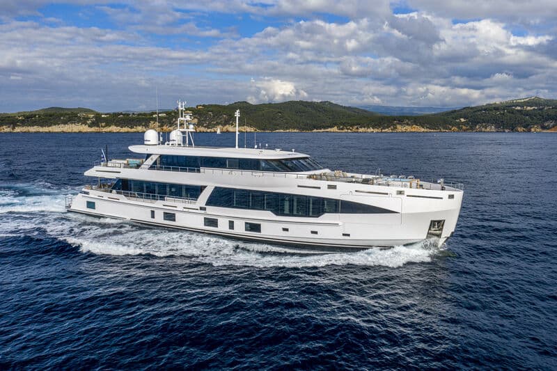 Motor Yacht M55