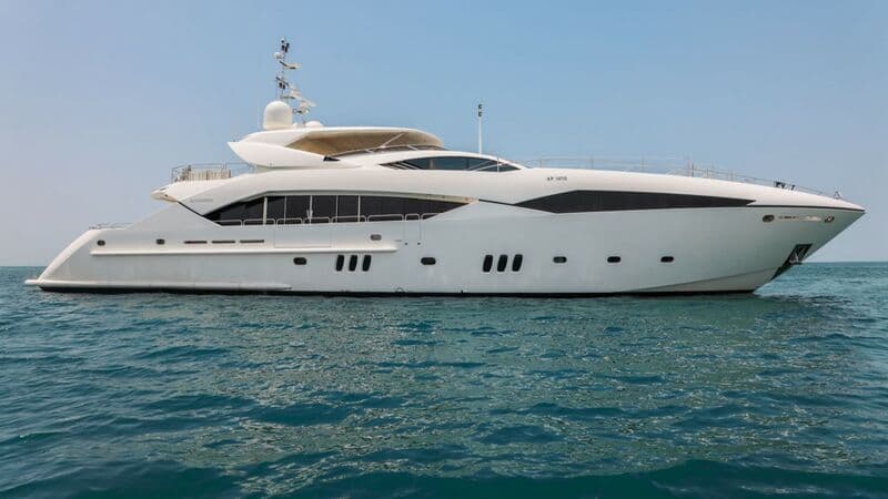 Motor Yacht Maaos