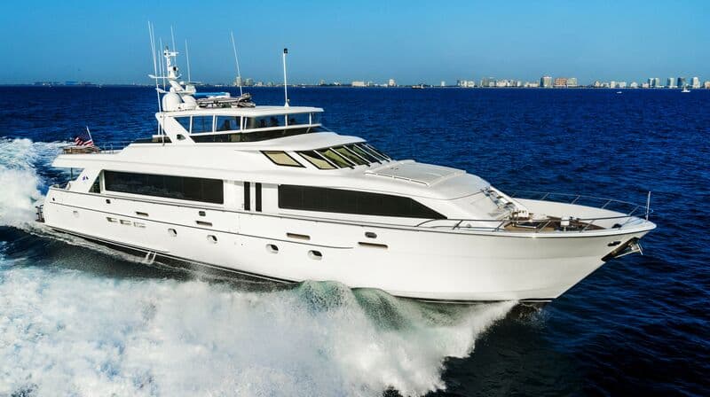 Motor Yacht Magic