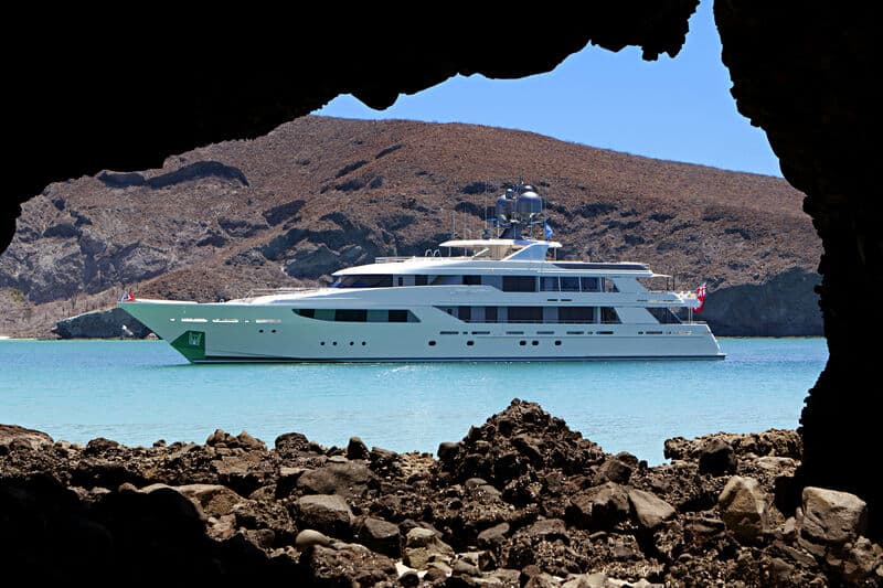 Motor Yacht Maison Blanche