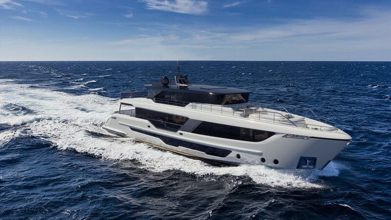 Motor Yacht Majesty 111