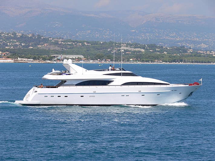 Motor Yacht Mariel